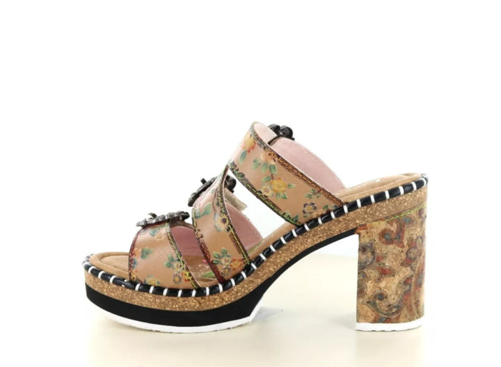 Laura Vita Laura Vita Naomio 11