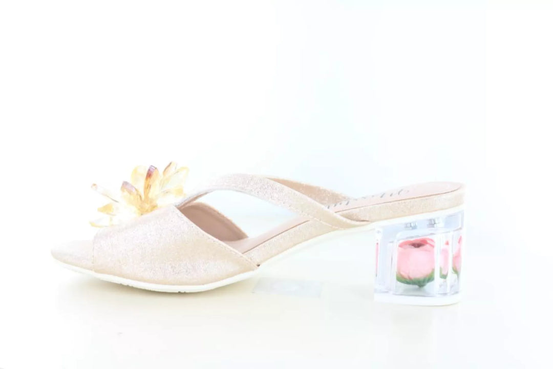 Laura Vita Laura Vita Mdiego 02