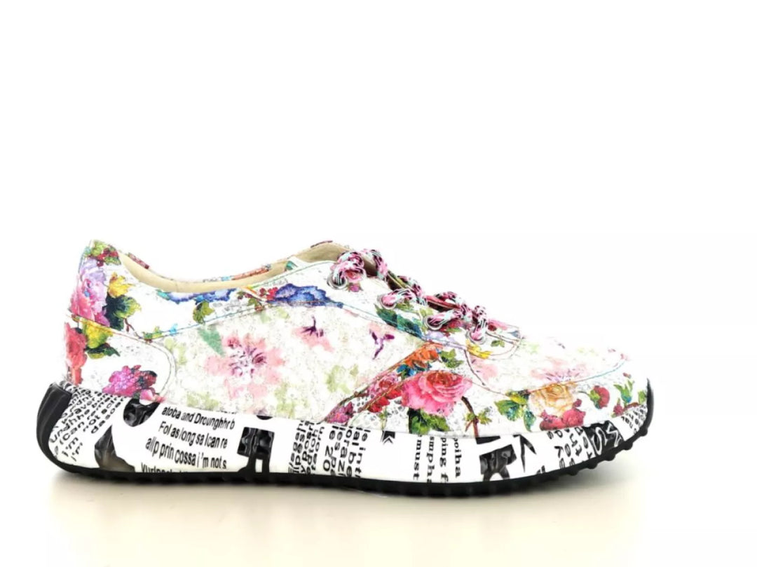 Laura Vita Laura Vita Burton 05