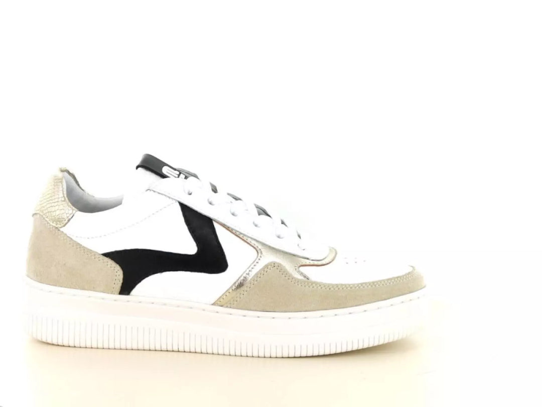 Maruti Maruti Momo Leather