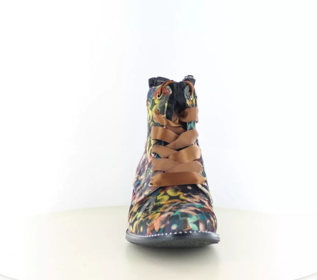 Laura Vita Laura Vita Emcmao 45