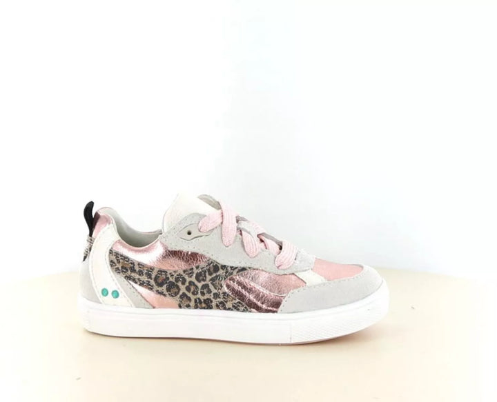 Bunnies Bunnies Lio Louw