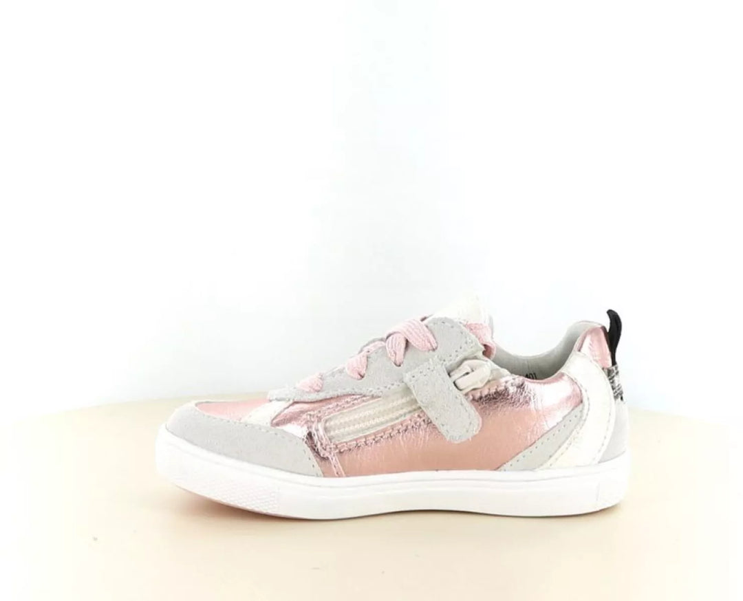 Bunnies Bunnies Lio Louw