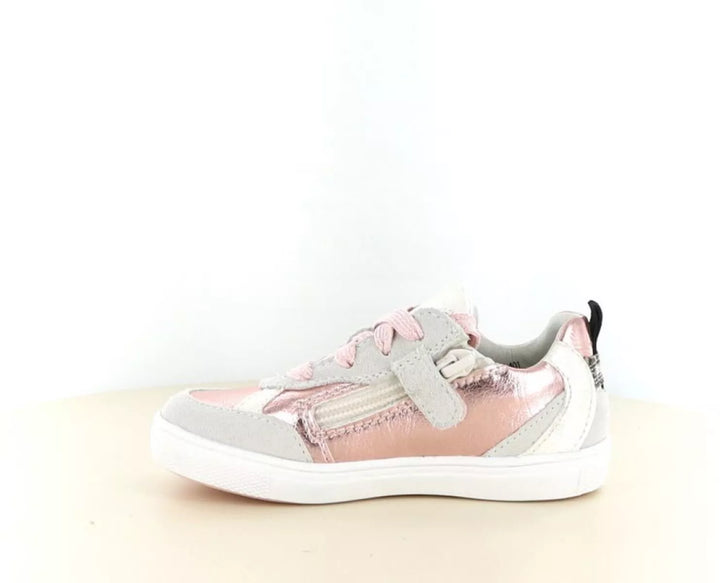 Bunnies Bunnies Lio Louw